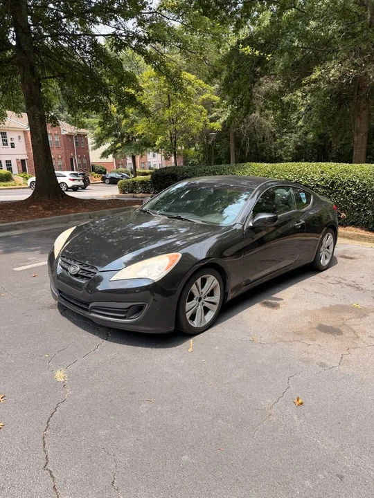 2011 Hyundai Genesis Coupe - Image 2 of 10