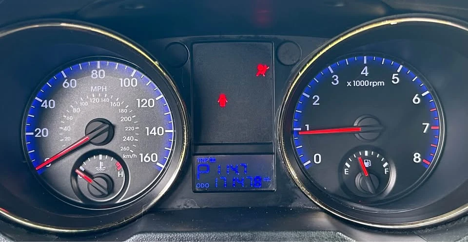 2011 Hyundai Genesis Coupe - Image 13 of 13