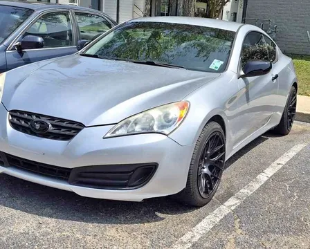 2011 Hyundai Genesis Coupe 2.0T Coupe 2D