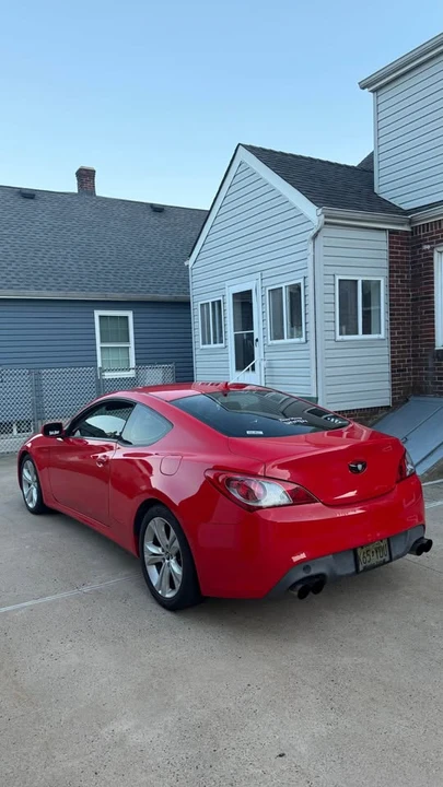 2011 Hyundai Genesis Coupe - Image 6 of 6
