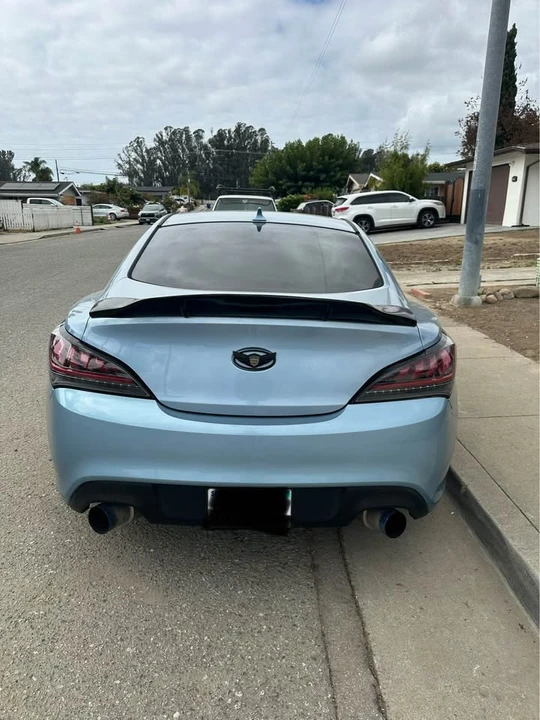 2011 Hyundai Genesis Coupe - Image 5 of 12