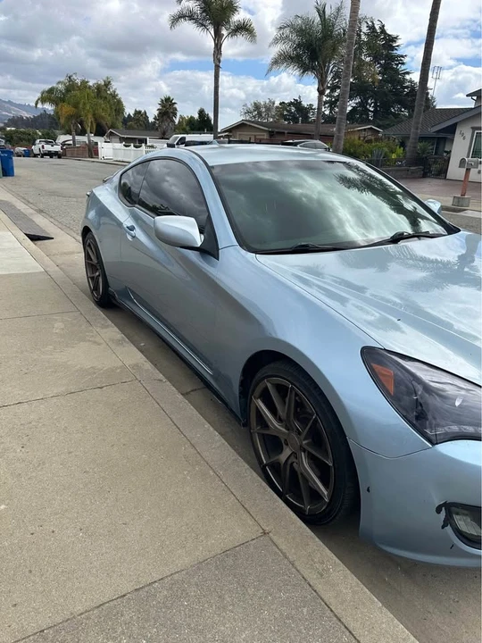 2011 Hyundai Genesis Coupe - Image 3 of 12