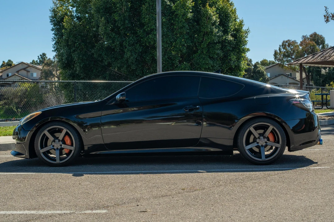 2011 Hyundai Genesis Coupe - Image 3 of 31