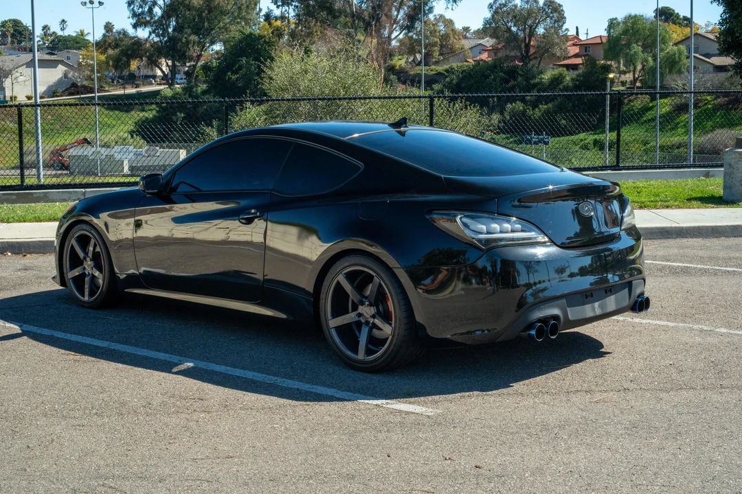 2011 Hyundai Genesis Coupe - Image 7 of 31