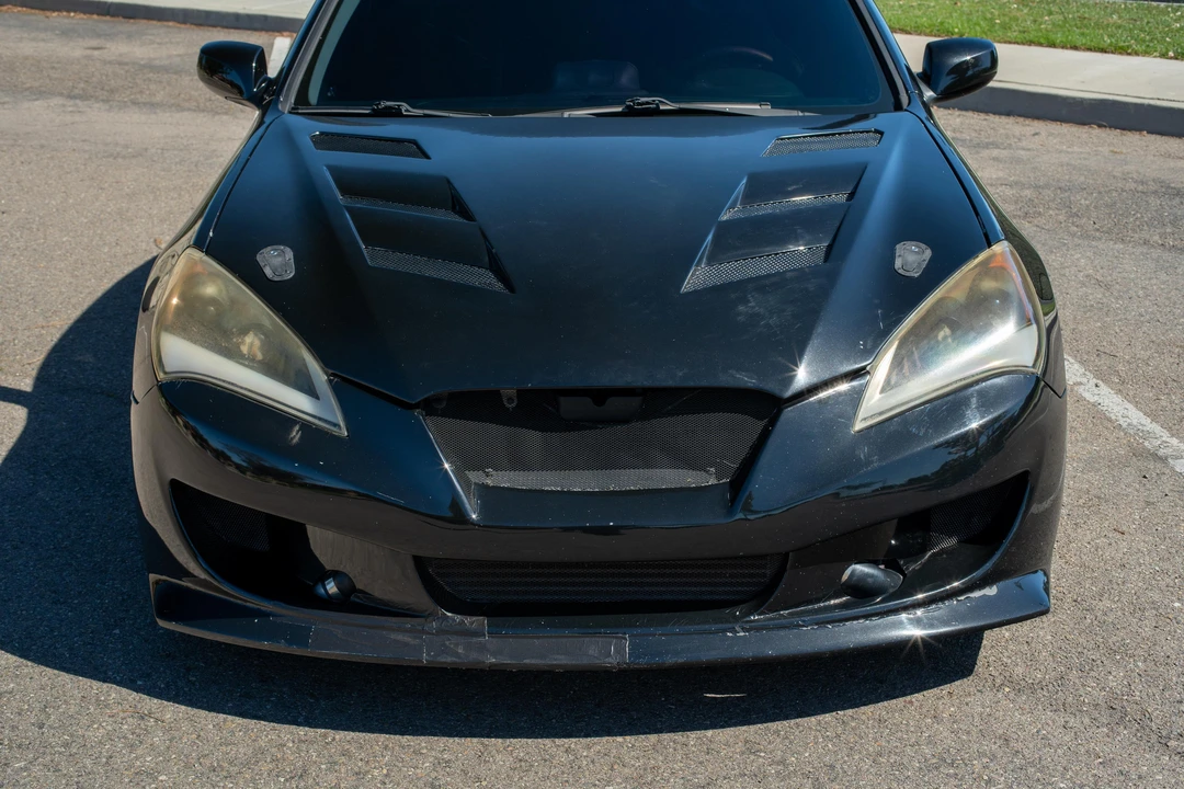 2011 Hyundai Genesis Coupe - Image 10 of 31