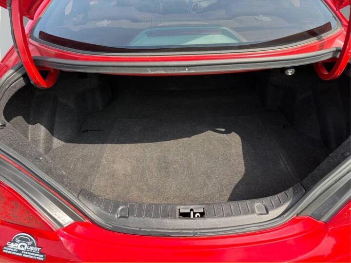 2011 Hyundai Genesis Coupe - Image 11 of 17