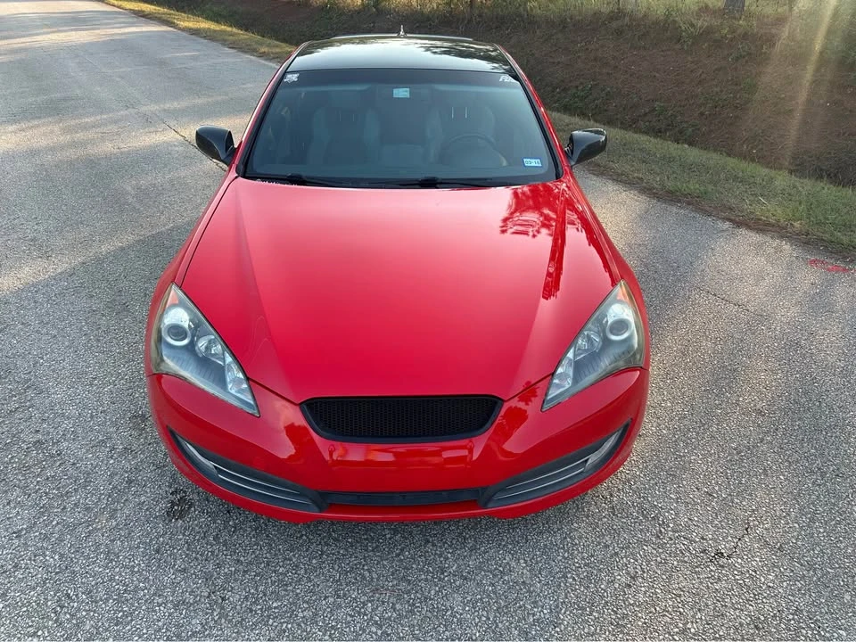 2011 Hyundai Genesis Coupe - Image 2 of 13