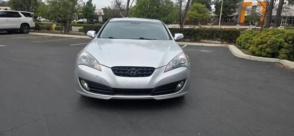 2011 Hyundai Genesis Coupe - Image 17 of 20