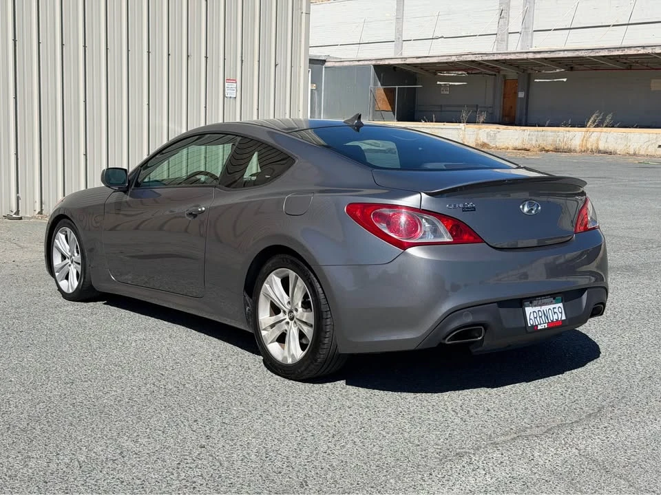 2011 Hyundai Genesis Coupe - Image 6 of 9