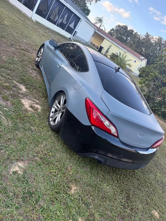 2011 Hyundai Genesis Coupe - Image 2 of 11