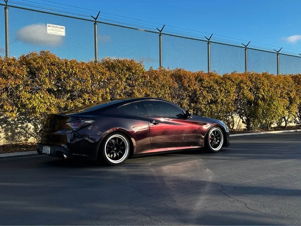 2011 Hyundai Genesis Coupe - Image 7 of 8