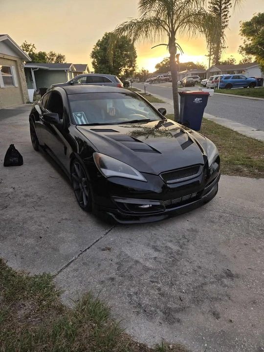 2011 Hyundai Genesis Coupe - Image 3 of 6