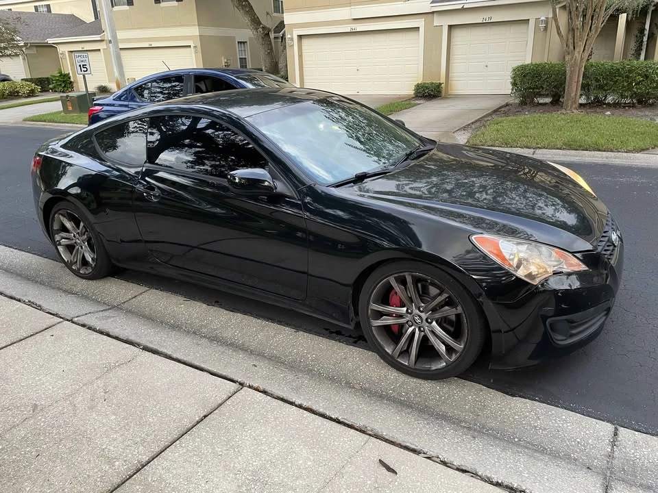 2011 Hyundai Genesis Coupe - Image 2 of 5