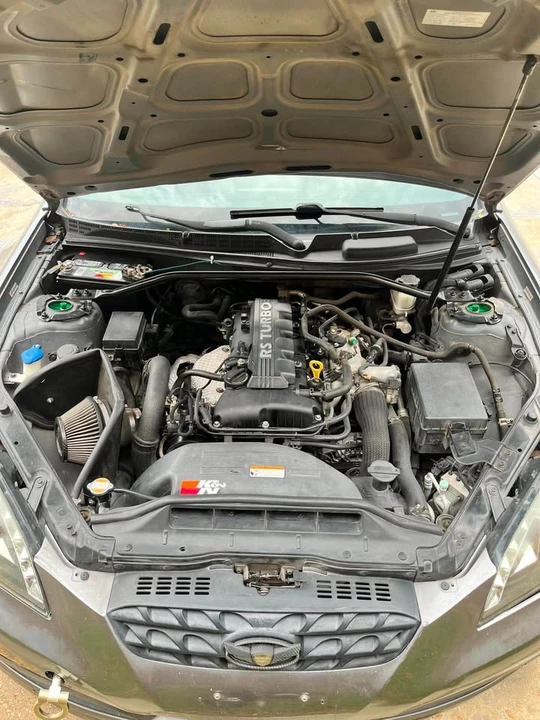 2011 Hyundai Genesis Coupe - Image 5 of 11