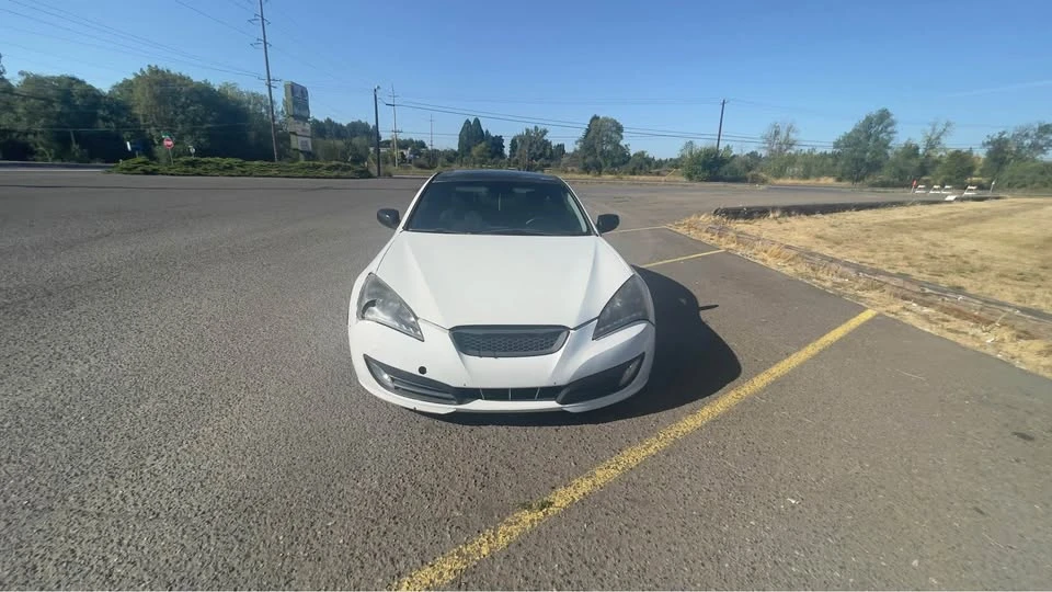 2011 Hyundai Genesis Coupe - Image 3 of 7