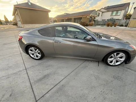 2011 Hyundai Genesis Coupe 2.0t