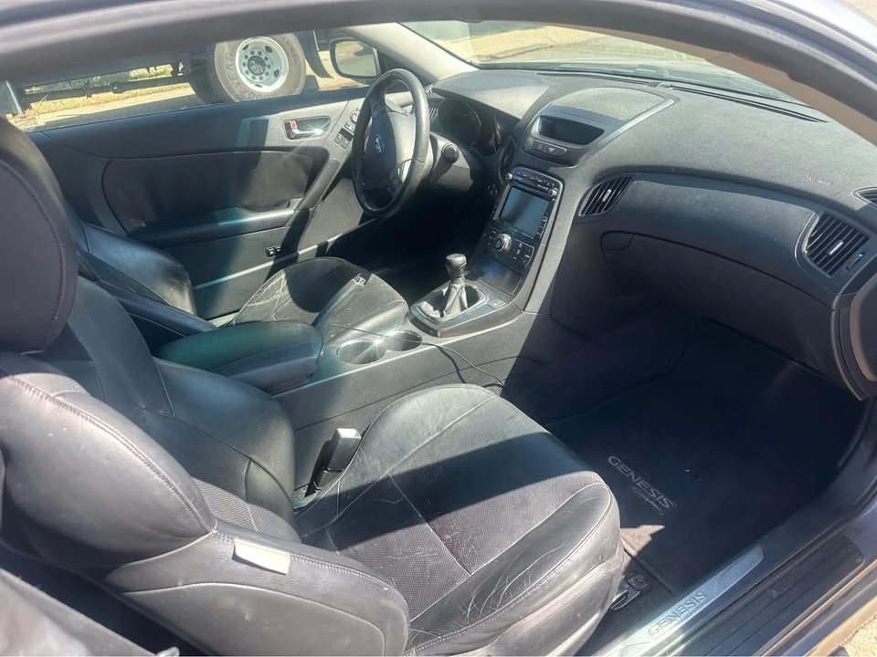 2011 Hyundai Genesis Coupe - Image 9 of 13