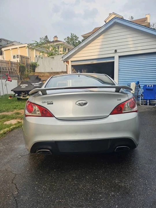 2011 Hyundai Genesis Coupe - Image 16 of 20