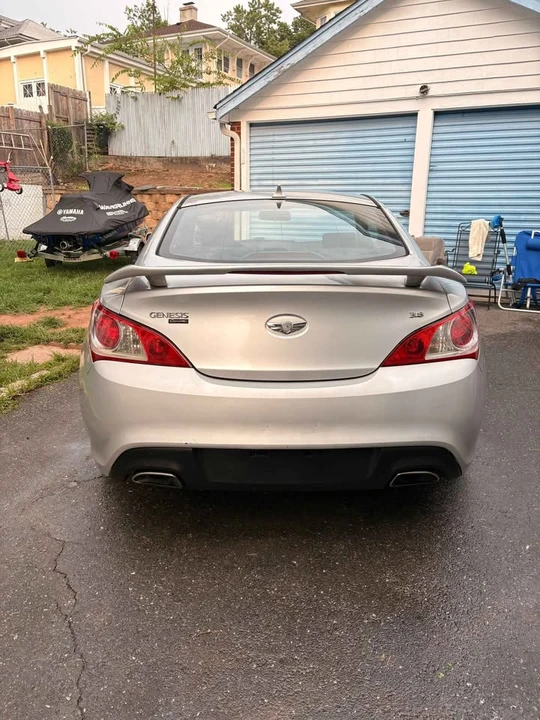 2011 Hyundai Genesis Coupe - Image 6 of 20