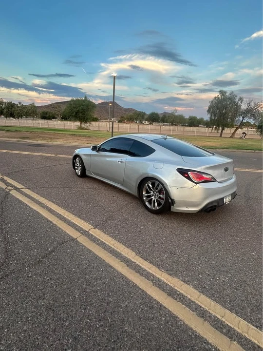 2011 Hyundai Genesis Coupe - Image 3 of 7