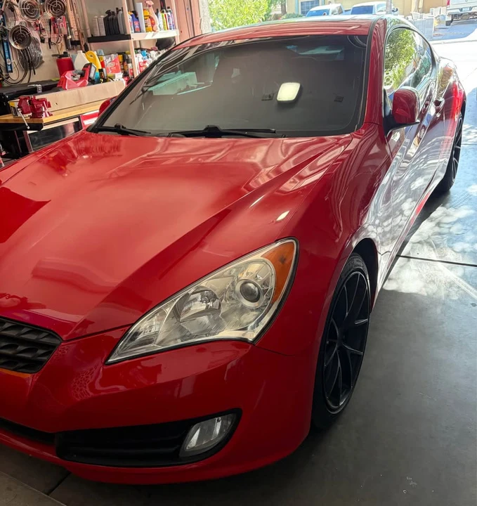 2011 Hyundai Genesis Coupe - Image 2 of 13