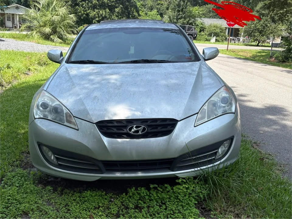 2011 Hyundai Genesis Coupe - Image 17 of 19