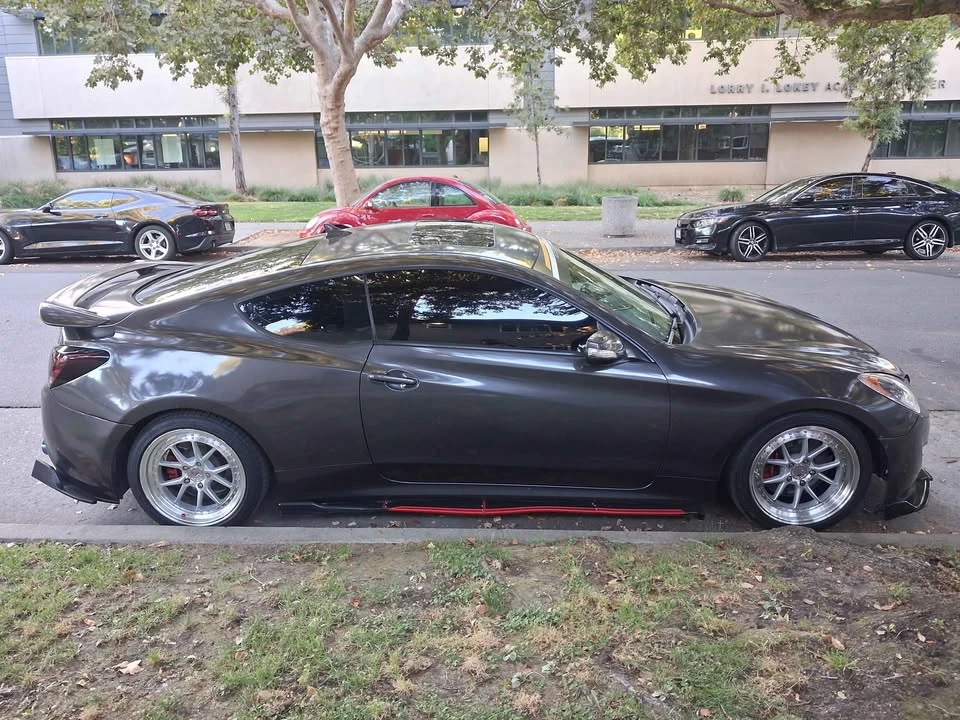 2011 Hyundai Genesis Coupe - Image 5 of 6