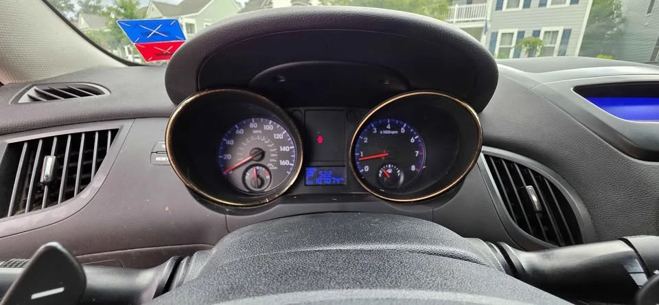 2011 Hyundai Genesis Coupe - Image 13 of 15