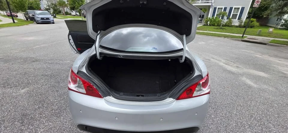 2011 Hyundai Genesis Coupe - Image 14 of 15