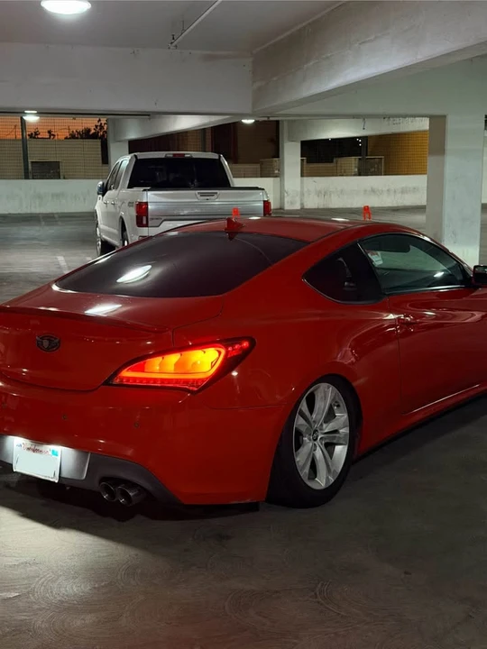 2011 Hyundai Genesis Coupe - Image 5 of 7