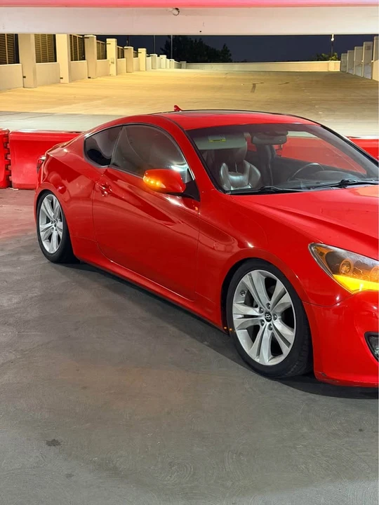 2011 Hyundai Genesis Coupe - Image 3 of 7