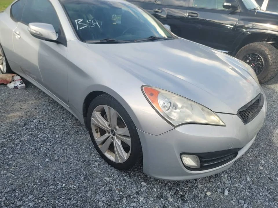2011 Hyundai Genesis Coupe - Image 3 of 13
