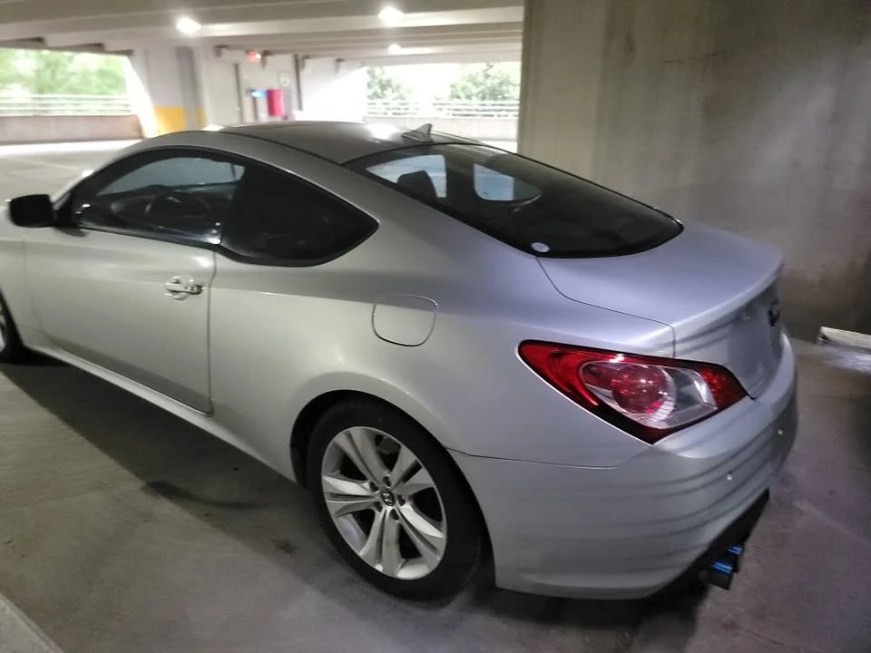 2011 Hyundai Genesis Coupe - Image 11 of 13