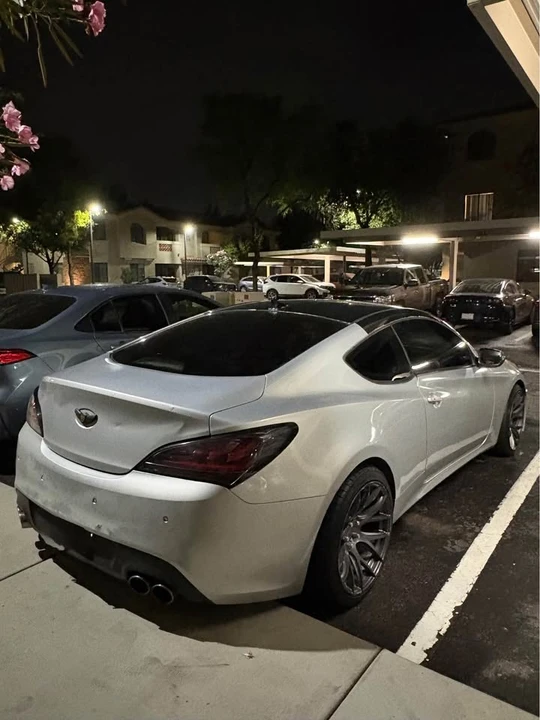2011 Hyundai Genesis Coupe - Image 3 of 7