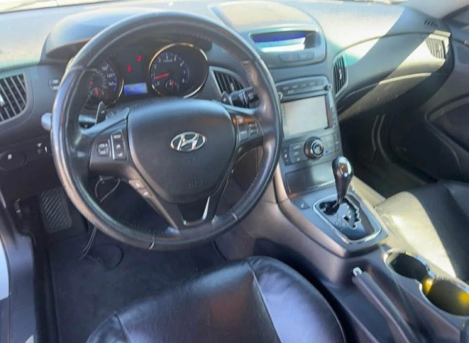 2011 Hyundai Genesis Coupe - Image 13 of 13
