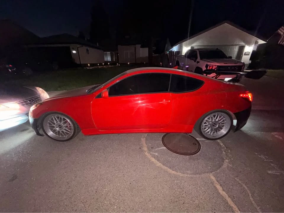 2011 Hyundai Genesis Coupe - Image 7 of 11