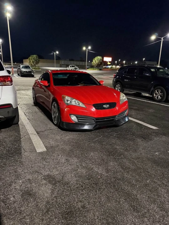 2011 Hyundai Genesis Coupe - Image 2 of 11