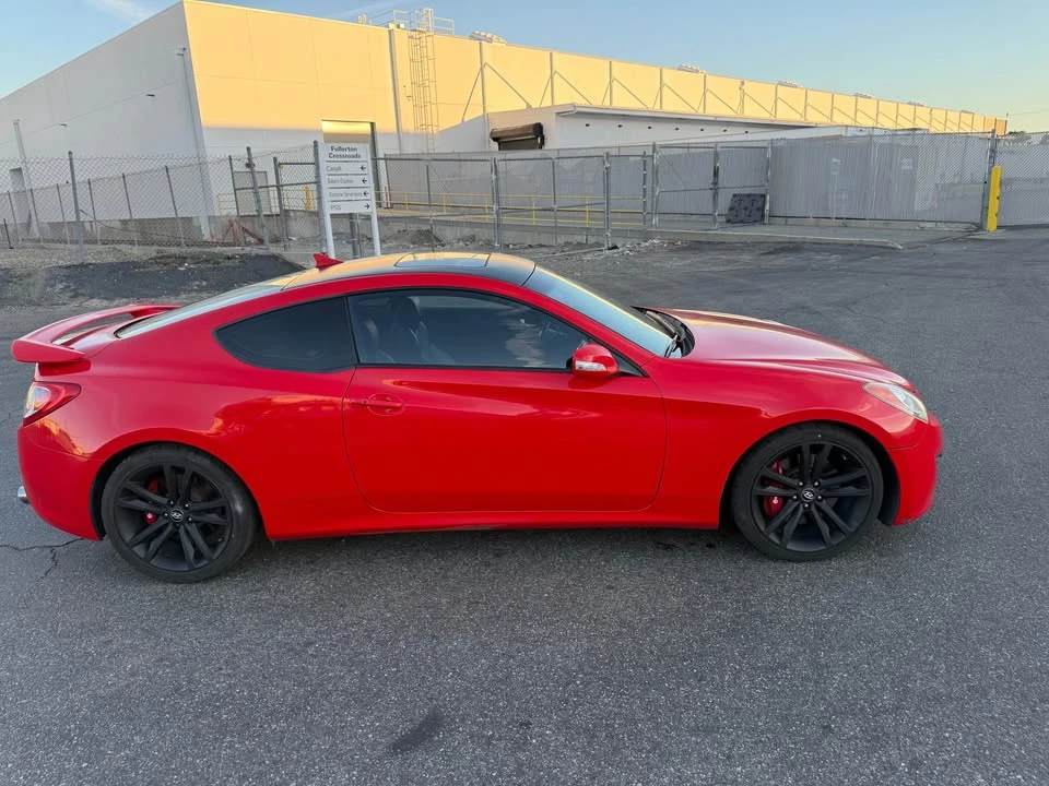 2011 Hyundai Genesis Coupe - Image 6 of 13
