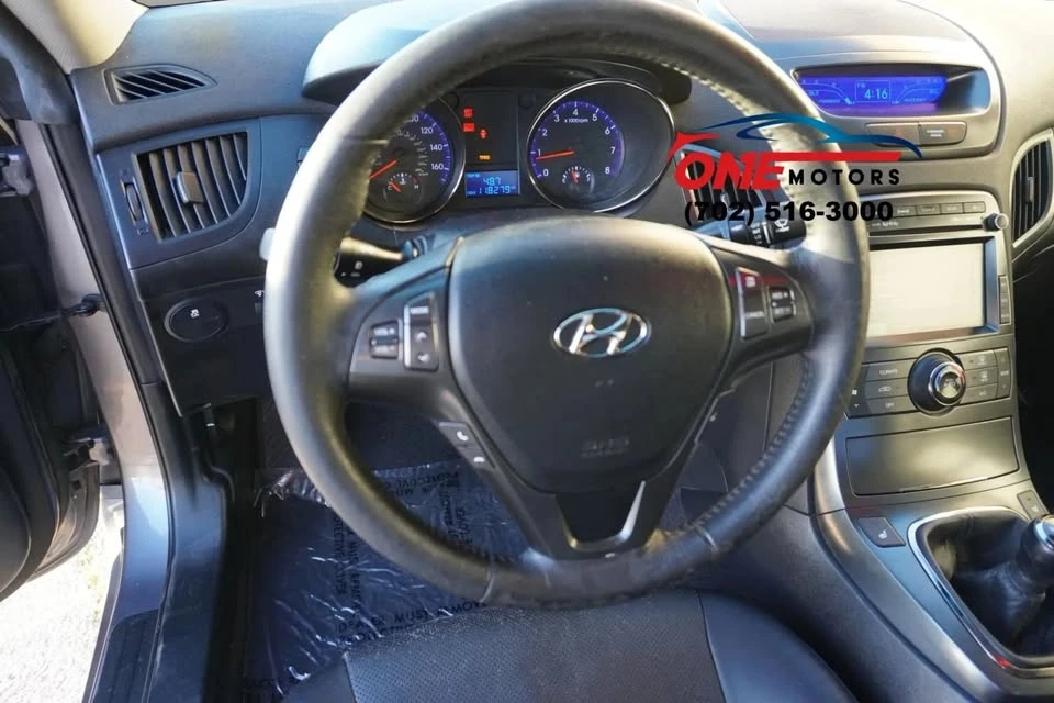 2011 Hyundai Genesis Coupe - Image 15 of 19