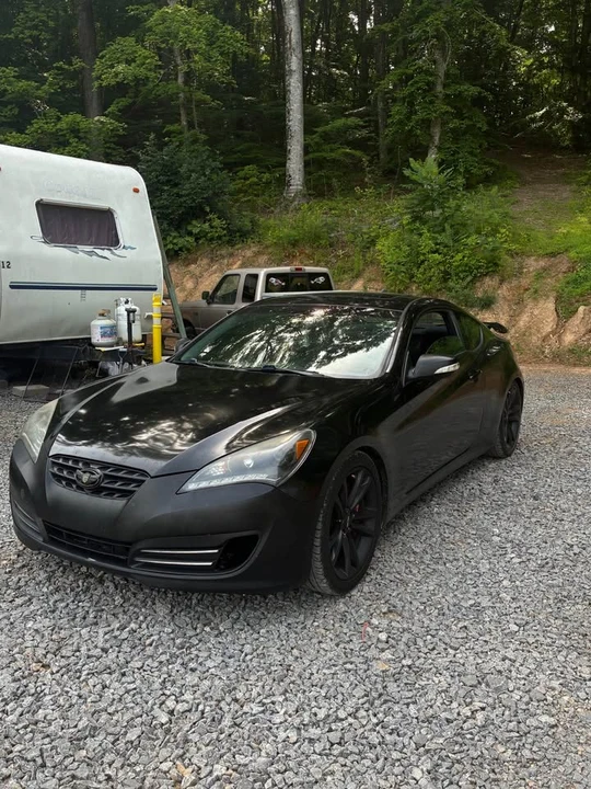 2011 Hyundai Genesis Coupe - Image 4 of 6