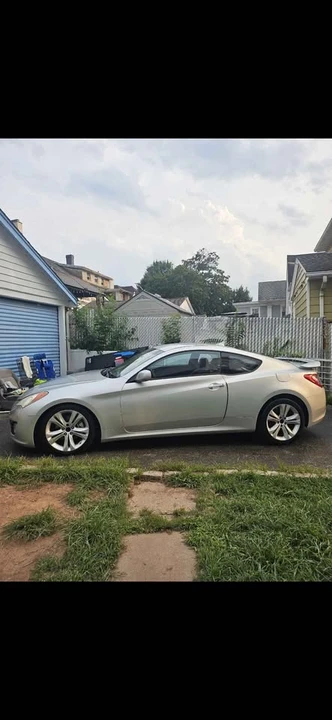 2011 Hyundai Genesis Coupe - Image 5 of 7