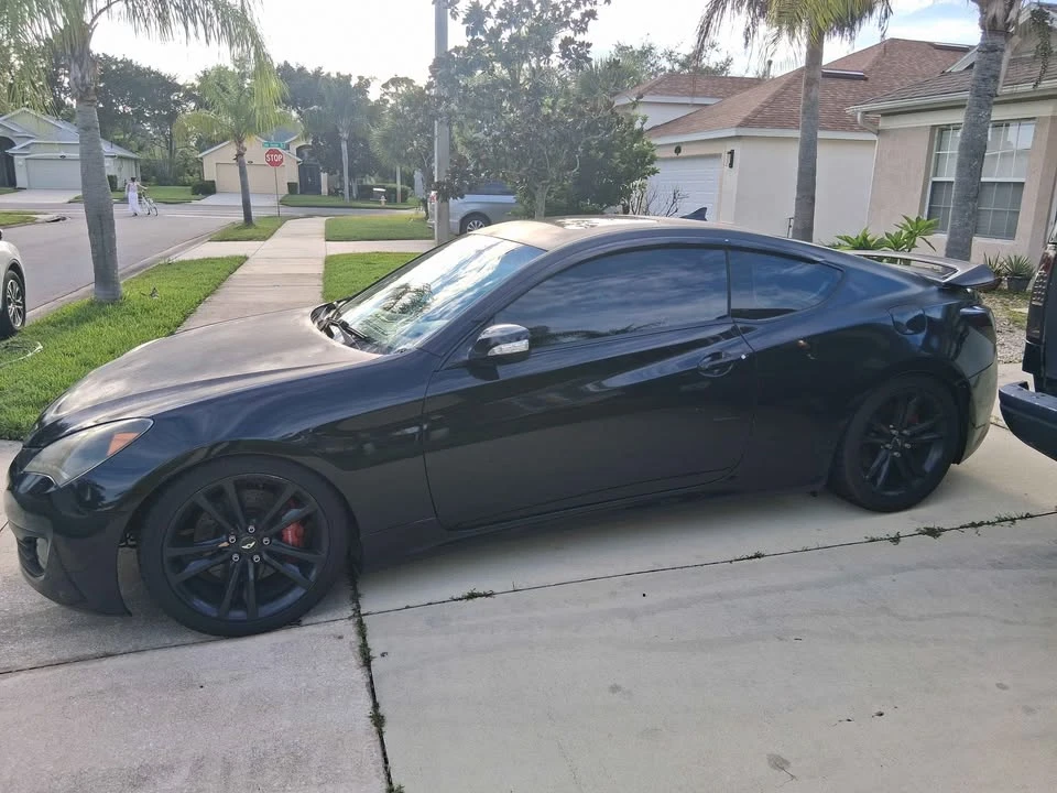 2011 Hyundai Genesis Coupe - Image 3 of 7