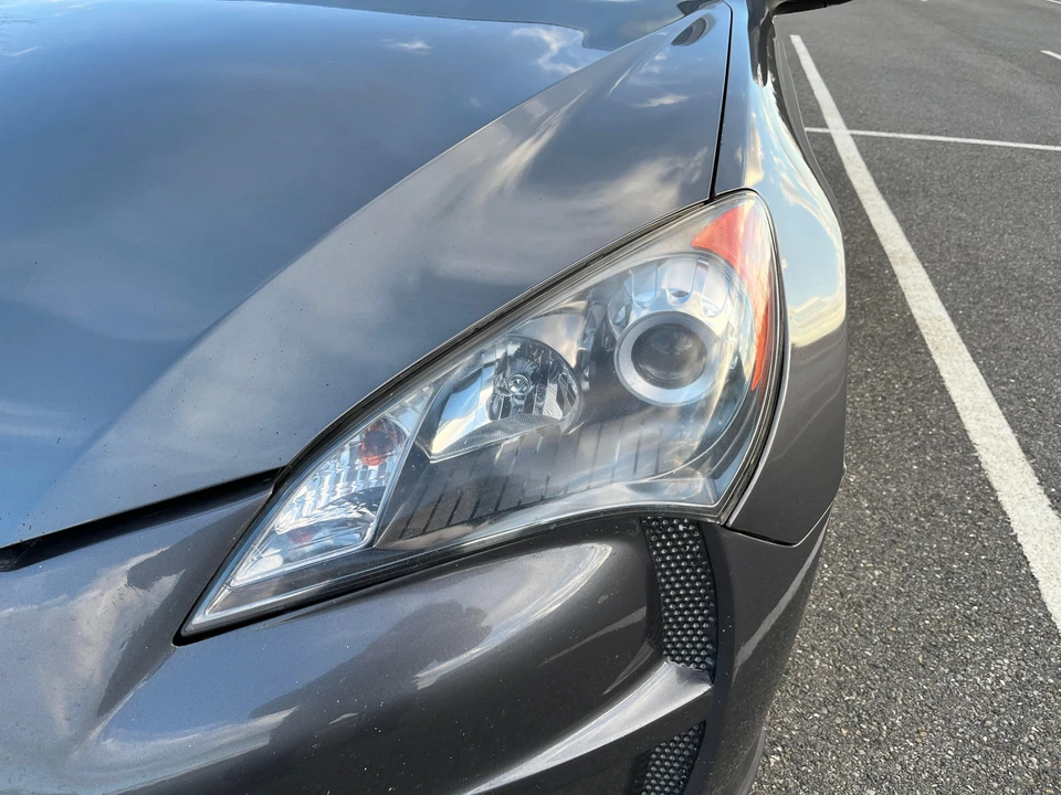 2011 Hyundai Genesis Coupe - Image 8 of 27