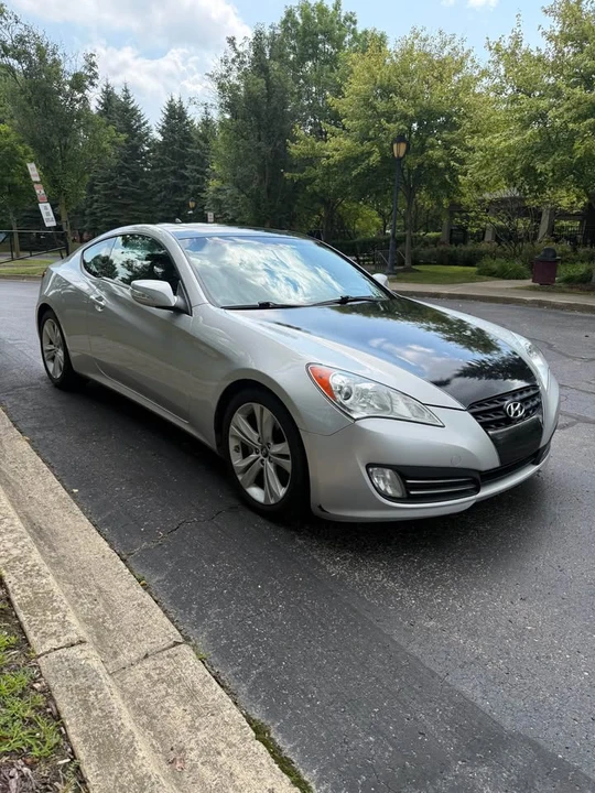 2011 Hyundai Genesis Coupe - Image 3 of 17