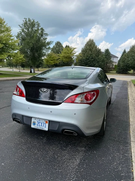 2011 Hyundai Genesis Coupe - Image 5 of 17