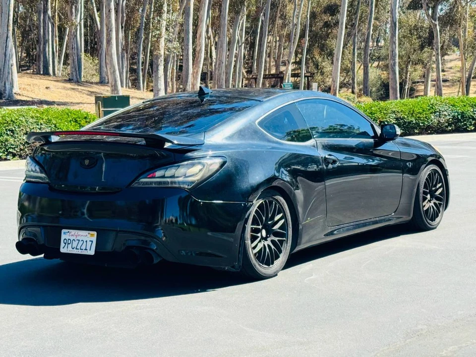 2011 Hyundai Genesis Coupe - Image 3 of 8