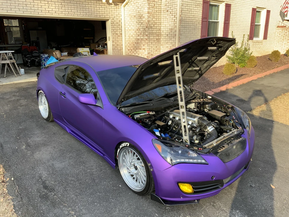 2011 Hyundai Genesis Coupe - Image 17 of 31