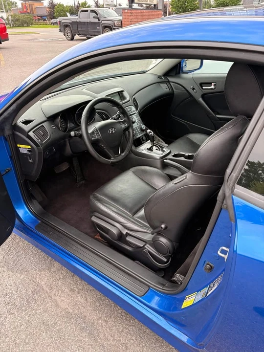 2011 Hyundai Genesis Coupe - Image 13 of 15