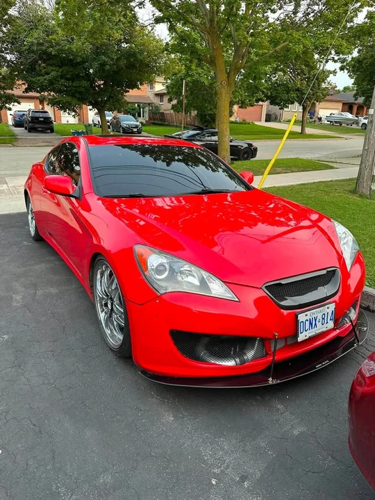 2011 Hyundai Genesis Coupe - Image 2 of 10
