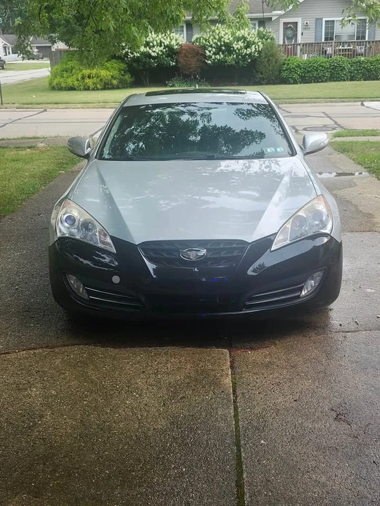 2011 Hyundai Genesis Coupe - Image 3 of 6